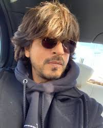 Shah rukh khan, popularly known for being one of the richest characters actors in the world. Shah Rukh Khan Age Height Biography 2020 Wiki Net Worth Girlfriend