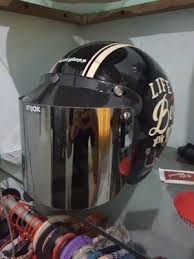 Helm bogo dikenal sebagai merk helm yang memang berkualitas tinggi maka tak heran jika di pasarannya harga helm ini lumayan mahal. Jual New Kaca Helm Retro Bogo Model Datar Terlaris Di Lapak Dealbuy Bukalapak