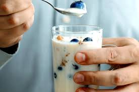 Gesund abnehmen mit islands superquark. Skyr Wie Gut Ist Das Superfood Wirklich Gq Germany