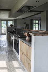 mooi met die verhoging op het aanrecht en koof voor afzuigkap verlichting moderne keukens rustieke keukens thuis keukens