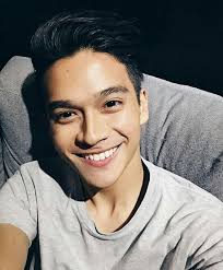 Tapi kamu kena gemukkan hati kami dengan kebahagiaan﻿. Suamiku Instafamous Done Bab 10 Wattpad