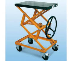 La mobilité des appareils grâce aux roues les rendent. Table Elevatrice Manuelle Mobile A Vis Devis