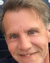 Search Peter Ellis Obituaries and Funeral Services