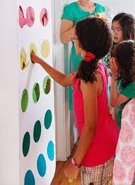 Hola, trabajo en educación especial y estoy facinada, con las actividades de esta pagina….les agradezco que puedan compartir con niños de todo el mundo este material tan interesante y significativo para ellos….demusstra que en educación las fronteras no existen….desde chile, les mando un gran abrazo….de parte de ellos…y yo los felicito por tan lindo material….un saludo afectuoso. 31 Ideas De Juegos Organizados Juegos Juegos Para Ninos Juegos Al Aire Libre