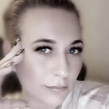 Hallo, weiß jemand wo dieses Jahr in Hombruch die Weihnachtsbäume verkauft  werden? Beim Rewe wird das wohl nicht mehr stattfinden können. Da stehen ja  jetzt so hübsche Packstation.