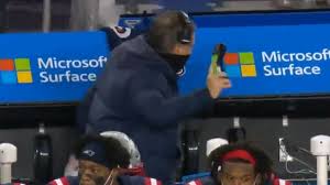 Последние твиты от bill belichick fdn. Phone Throwing Incident Captures Bill Belichick S Frustration During Patriots Loss Monday Night