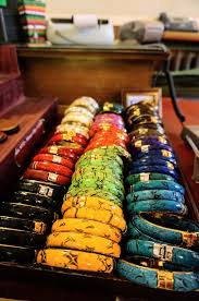 One of the best places to buy leather here is at the vibrant and buzzing bada bazaar. Guide To Florence S Top 17 Souvenirs Souvenir Finder