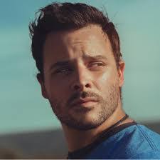 Chris Klippel's Instagram, Twitter & Facebook