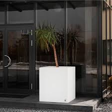 Our aluminum, steel and concrete are excellent materials for planters to be located on city streets, corporate buildings, commercial enterprises, hospitals, hotels or other publicly accessible properties. Concrete Planter Big Modern Line Rectangular Contemporary Commercial