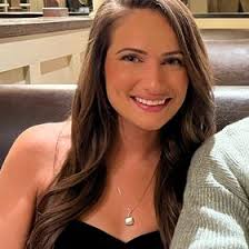 Marina Barron's Instagram, Twitter & Facebook