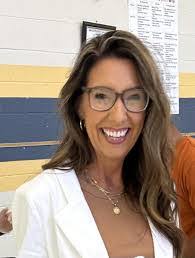 Nancy Storey's Instagram, Twitter & Facebook