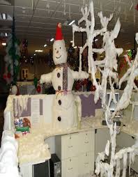 Funky cubicle decoration at thursday, october 22, 2020 christmas cubicle decoration themes for competition cubicle bay decoration themes. 21 Creative Office Christmas Decorating Ideas Office Christmas Office Christmas Decorations Christmas Decorations