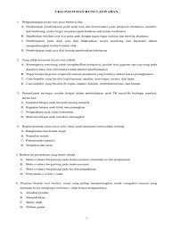 Pada halaman ini terdapat 7 lembar kerja anak untuk latiham menulis dengan cara menebalkan huruf huruf yang terangkai menjadi kata dan lalu menuliskannya secara mandiri. Soal Membaca Anak Tk