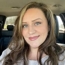 Fans are claiming that this “is the best Miley Cyrus has ever looked” in  her most recent photo shoot… 👀