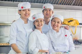 · good knife skills start with holding the knife properly. Diploma In Professional Culinary Arts First Gourmet Academy
