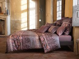 Bassetti Bettwasche Vasari V5 Schlaf Und Raum Einfach Schoner Ihr Online Shop Fur Exklusive Bettwasche Hochwertige Bettwaren Und Wohnaccessoires