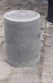 Diy Ify Outdoor Concrete Table Stool For Under 15 Diy Outdoor Furniture Concrete Furniture Diy Outdoor Kitchen