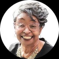 Evelyn Foreman's Instagram, Twitter & Facebook