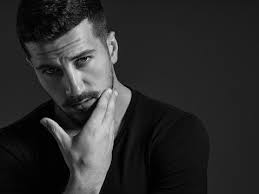 Here is our list of the top 10 most handsome cricketers from around the world: Check Out 10 Most Handsome Man In The World In 2020