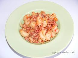 Carnea tocată iese neomogenă, iar unele bucățele nu sunt tocate deloc. Paste Rapide Cu Carne Retete Culinare Preparatedevis Ro