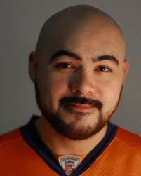 Douglas Ruiz's Instagram, Twitter & Facebook