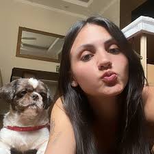 Cão Anthony está com valinhense Yasmin Sampaio desde 2016 e não desgruda da  dona • Jornal de Valinhos