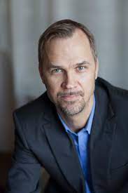 Pettersson has worked in over one hundred countries on assignment for clients worldwide. American Express Leadership Academy Awards Executive Director Of Ecpat Sweden Mr Anders L Pettersson Its First American Express Leadership Academy Award Ecpat