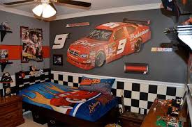 Themed decor updated their cover photo. Zoom With Style In 20 Car Themed Bedroom For Your Boys Home Design Lover