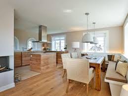 Bildergebnis Fur Offener Wohn Essbereich Bodenbelag Wohnkuche Landhaus Wohn Esszimmer Haus Kuchen