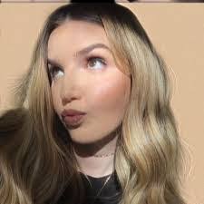 Melinda Rapp's Instagram, Twitter & Facebook