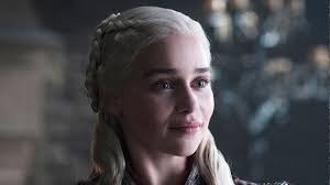 Jun 29, 2019 · by melissa kay published jun 29, 2019 while game of thrones is over and done, no one will soon forget the beautiful and talented emilia clarke. Game Of Thrones Kaffeebecher Fauxpas Emilia Clarke Enttarnt Endlich Den Schuldigen Serien News Filmstarts De