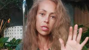 Influencer vegana morta a 39 anni: le inquietanti cause della morte