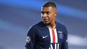 Mbappé began his senior career with ligue 1 club monaco, making his professional debut in 2015, aged 16. Kylich Mbape Kylian Mbappe Ware Fast In Der Bundesliga Gelandet