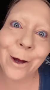 I love Halloween and doing Halloween makeup but I feel so creatively stuck  this year! Would love to hear your opinions