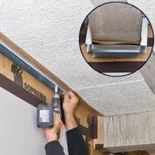 Comment Bien Isoler Un Mur En Realisant Deux Couches Isolation Mur Isolation Interieure Porte Garage Bois