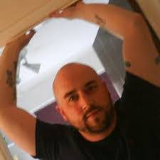 Wayne Henshaw's Instagram, Twitter & Facebook