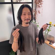 茅ケ崎の男性がヘアドネーションに挑戦 31センチ伸ばした髪を寄付 - 湘南経済新聞