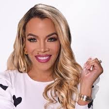 Ebony Pierce's Instagram, Twitter & Facebook