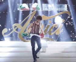 Per non perdere l'esibizione dei ragazzi di amici 19 sul palco di piazza libertà a bari, sarà necessario sintonizzarsi dalle ore 21.00 su canale 5 oppure su una delle radio che trasmetterà l'evento in diretta. Amici Speciali Come Guardare La Finale In Diretta Streaming