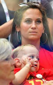 A wife questions her life choices as she travels to stockholm to see her husband receive the nobel. Youri Tielemans Wiki 2021 Girlfriend Salary Tattoo Cars Houses And Net Worth