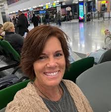 Nicole Schoen's Instagram, Twitter & Facebook