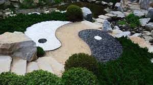 Another principle of good feng shui garden and backyard designs is 'the mountain is behind, and water is in front.' the water element attracts chi. 2021 Feng Shui In The Garden 4 Basics For Design