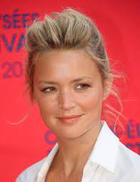 Epingle Sur Virginie Effira