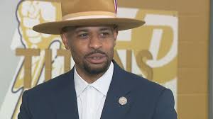 Metro high school teacher's post goes viral for highlighting Black men in  education