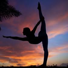 901 n pacific coast hwy. Armor X On Instagram Repost Activefocus Aubrymarie Dancing With The Sunset In Pacific Beach Armorx Akrobatik Bilder Turnen