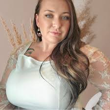 Meet the Speakers — THE CLAY EARRING MAKER SUMMIT