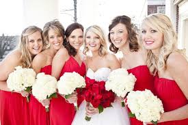 Unique And Fun Wedding Ideas Blog Weddingvibe Com Red Wedding Winter Bridesmaid Dresses Red And White Weddings