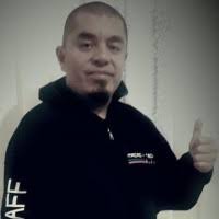 100+ perfiles de «Yee»