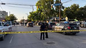 SAPD: 1 man dead, another injured after south-side shooting