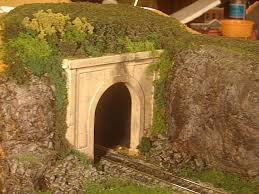 How To Make Tunnels For Model Train Layouts Model Train Books Model Train Layouts Model Trains Train Layouts